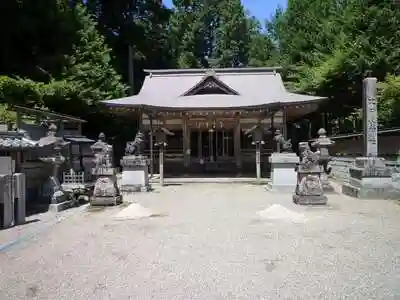 比々岐神社の本殿