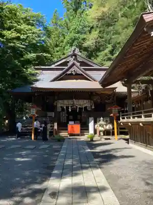 新倉富士浅間神社の本殿・本堂