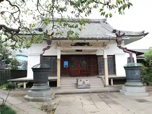 法善寺の本殿・本堂