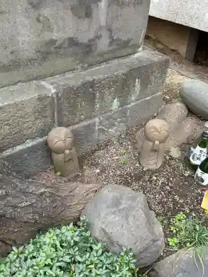 経王寺の{uncategorized: "未分類", other: "その他", undefined: "問題あり", building: "その他建物", grave: "お墓", sacred_gate: "鳥居", guardian: "狛犬", statue: "像", buddha: "仏像", history: "歴史", nature: "自然", garden: "庭園", animal: "動物", pagoda: "塔", temizu: "手水舎", mountain_gate: "山門・神門", sanctuary: "本殿・本堂", subordinate: "末社・摂社", art: "芸術", scenery: "景色", jizo: "地蔵", ema: "絵馬", goshuin: "御朱印", omikuji: "おみくじ", items: "授与品その他", amulet: "お守り", goshuincho: "御朱印帳", eats: "食事", festival: "お祭り", votive_dance: "神楽", shichigosan: "七五三参", wedding: "結婚式", experience: "体験その他", initially: "初詣", around: "周辺", anti_infection: "感染症対策"}