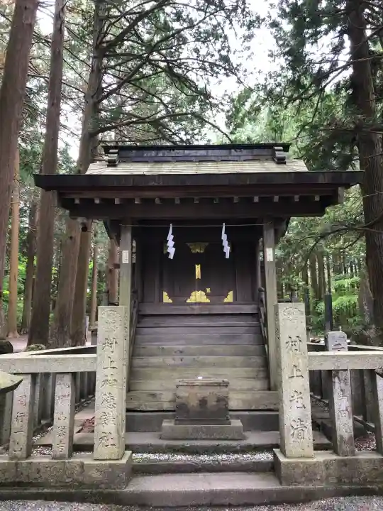 北口本宮冨士浅間神社の{uncategorized: "未分類", other: "その他", undefined: "問題あり", building: "その他建物", grave: "お墓", sacred_gate: "鳥居", guardian: "狛犬", statue: "像", buddha: "仏像", history: "歴史", nature: "自然", garden: "庭園", animal: "動物", pagoda: "塔", temizu: "手水舎", mountain_gate: "山門・神門", sanctuary: "本殿・本堂", subordinate: "末社・摂社", art: "芸術", scenery: "景色", jizo: "地蔵", ema: "絵馬", goshuin: "御朱印", omikuji: "おみくじ", items: "授与品その他", amulet: "お守り", goshuincho: "御朱印帳", eats: "食事", festival: "お祭り", votive_dance: "神楽", shichigosan: "七五三参", wedding: "結婚式", experience: "体験その他", initially: "初詣", around: "周辺", anti_infection: "感染症対策"}