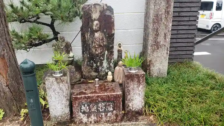 蓮光院 初馬寺の地蔵