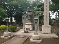 長命寺の像