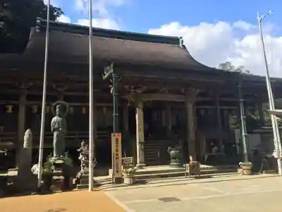 青岸渡寺の本殿・本堂