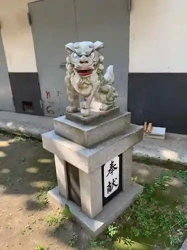 銀杏岡八幡神社の狛犬