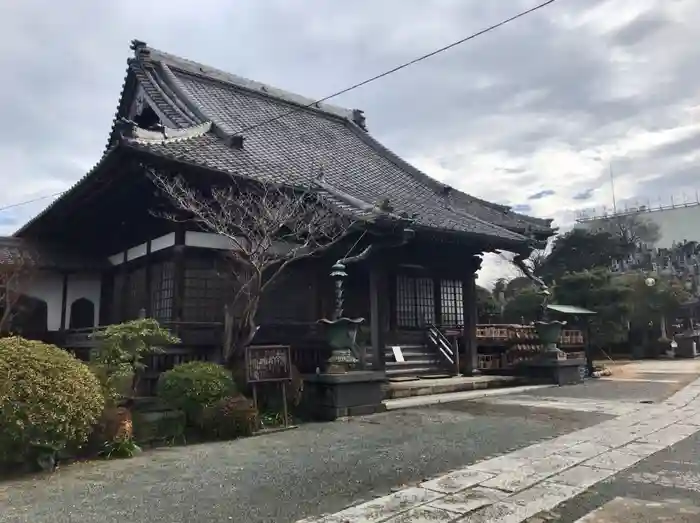 聖徳寺の本殿