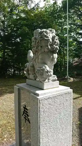 阿寒岳神社の狛犬