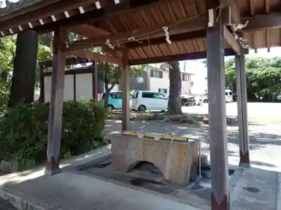 手筒花火発祥の地 吉田神社の手水舎