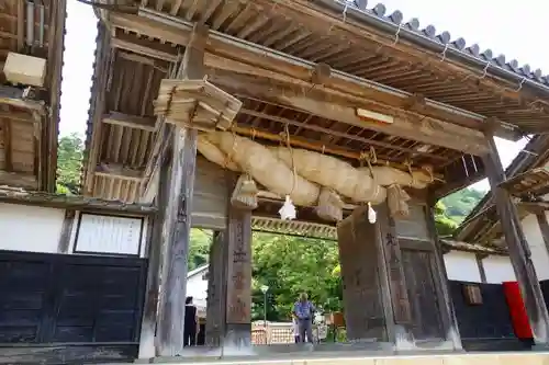 出雲大社北島国造館 出雲教の山門