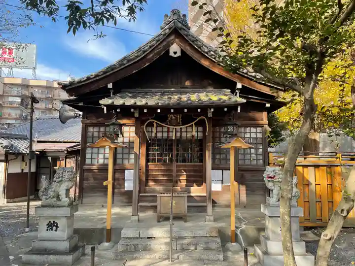 物部神社の本殿・本堂