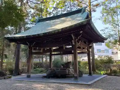 六所神社の手水舎