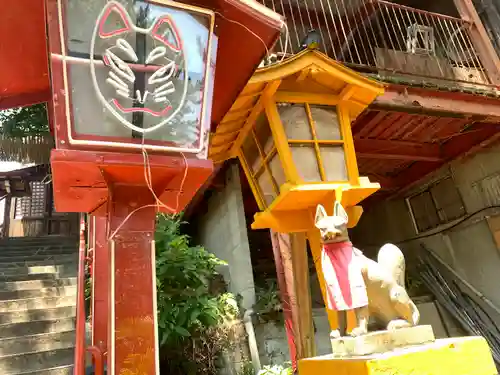 中司孫太郎稲荷神社の狛犬