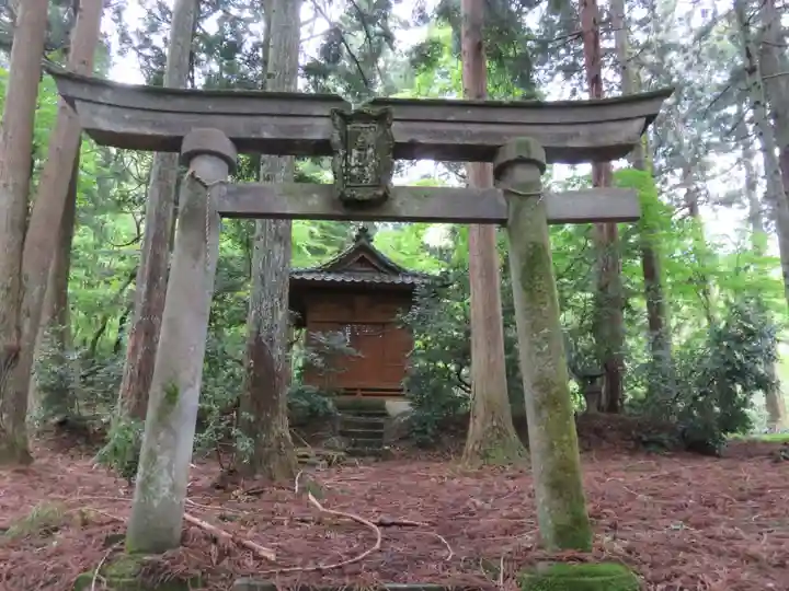 白山神社の鳥居