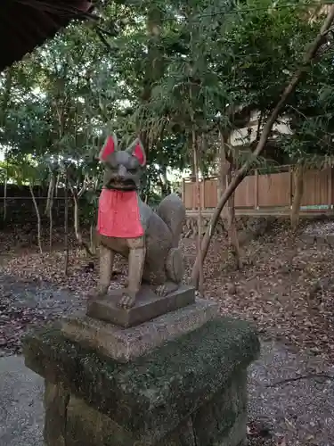 尾津神社の狛犬