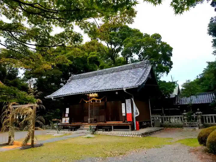 賀久留神社の本殿・本堂