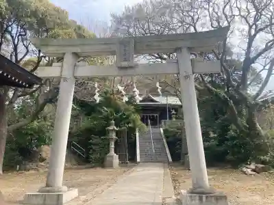 久里浜住吉神社の{uncategorized: "未分類", other: "その他", undefined: "問題あり", building: "その他建物", grave: "お墓", sacred_gate: "鳥居", guardian: "狛犬", statue: "像", buddha: "仏像", history: "歴史", nature: "自然", garden: "庭園", animal: "動物", pagoda: "塔", temizu: "手水舎", mountain_gate: "山門・神門", sanctuary: "本殿・本堂", subordinate: "末社・摂社", art: "芸術", scenery: "景色", jizo: "地蔵", ema: "絵馬", goshuin: "御朱印", omikuji: "おみくじ", items: "授与品その他", amulet: "お守り", goshuincho: "御朱印帳", eats: "食事", festival: "お祭り", votive_dance: "神楽", shichigosan: "七五三参", wedding: "結婚式", experience: "体験その他", initially: "初詣", around: "周辺", anti_infection: "感染症対策"}