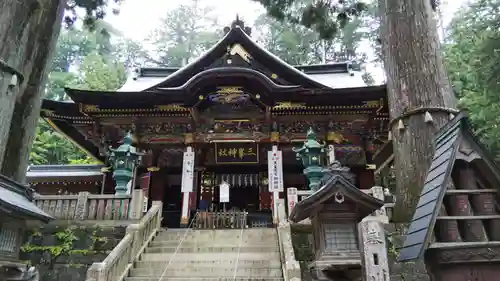 三峯神社の本殿