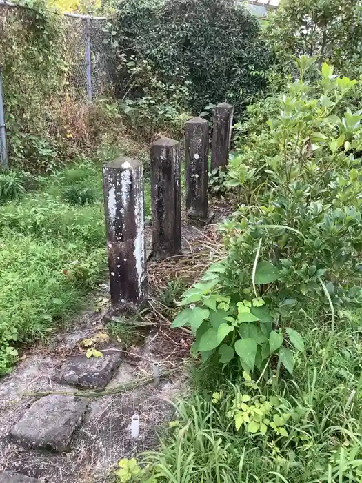 不明寺社の建物その他