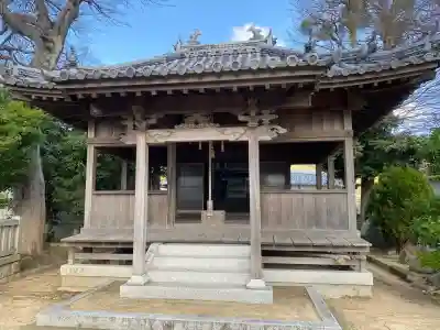 岸河神社の{uncategorized: "未分類", other: "その他", undefined: "問題あり", building: "その他建物", grave: "お墓", sacred_gate: "鳥居", guardian: "狛犬", statue: "像", buddha: "仏像", history: "歴史", nature: "自然", garden: "庭園", animal: "動物", pagoda: "塔", temizu: "手水舎", mountain_gate: "山門・神門", sanctuary: "本殿・本堂", subordinate: "末社・摂社", art: "芸術", scenery: "景色", jizo: "地蔵", ema: "絵馬", goshuin: "御朱印", omikuji: "おみくじ", items: "授与品その他", amulet: "お守り", goshuincho: "御朱印帳", eats: "食事", festival: "お祭り", votive_dance: "神楽", shichigosan: "七五三参", wedding: "結婚式", experience: "体験その他", initially: "初詣", around: "周辺", anti_infection: "感染症対策"}