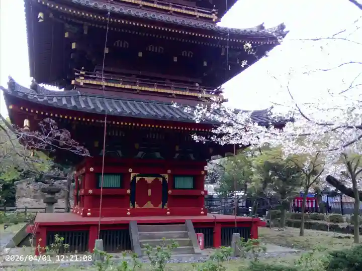 上野東照宮の{uncategorized: "未分類", other: "その他", undefined: "問題あり", building: "その他建物", grave: "お墓", sacred_gate: "鳥居", guardian: "狛犬", statue: "像", buddha: "仏像", history: "歴史", nature: "自然", garden: "庭園", animal: "動物", pagoda: "塔", temizu: "手水舎", mountain_gate: "山門・神門", sanctuary: "本殿・本堂", subordinate: "末社・摂社", art: "芸術", scenery: "景色", jizo: "地蔵", ema: "絵馬", goshuin: "御朱印", omikuji: "おみくじ", items: "授与品その他", amulet: "お守り", goshuincho: "御朱印帳", eats: "食事", festival: "お祭り", votive_dance: "神楽", shichigosan: "七五三参", wedding: "結婚式", experience: "体験その他", initially: "初詣", around: "周辺", anti_infection: "感染症対策"}