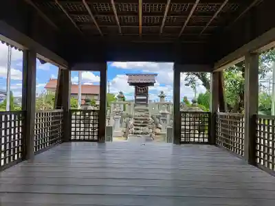 白山社の本殿・本堂