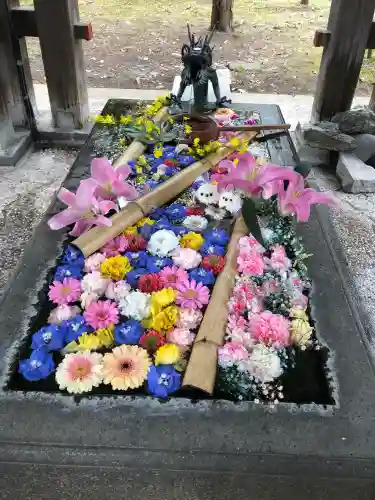 札幌護國神社の{uncategorized: "未分類", other: "その他", undefined: "問題あり", building: "その他建物", grave: "お墓", sacred_gate: "鳥居", guardian: "狛犬", statue: "像", buddha: "仏像", history: "歴史", nature: "自然", garden: "庭園", animal: "動物", pagoda: "塔", temizu: "手水舎", mountain_gate: "山門・神門", sanctuary: "本殿・本堂", subordinate: "末社・摂社", art: "芸術", scenery: "景色", jizo: "地蔵", ema: "絵馬", goshuin: "御朱印", omikuji: "おみくじ", items: "授与品その他", amulet: "お守り", goshuincho: "御朱印帳", eats: "食事", festival: "お祭り", votive_dance: "神楽", shichigosan: "七五三参", wedding: "結婚式", experience: "体験その他", initially: "初詣", around: "周辺", anti_infection: "感染症対策"}
