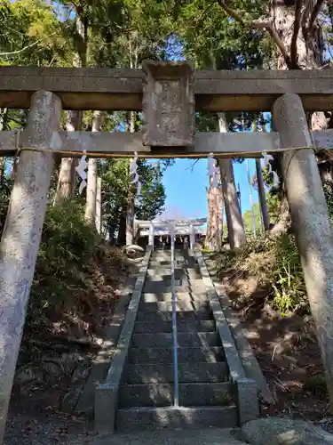 阿久津「田村神社」（郡山市阿久津町）旧社名：伊豆箱根三嶋三社の鳥居