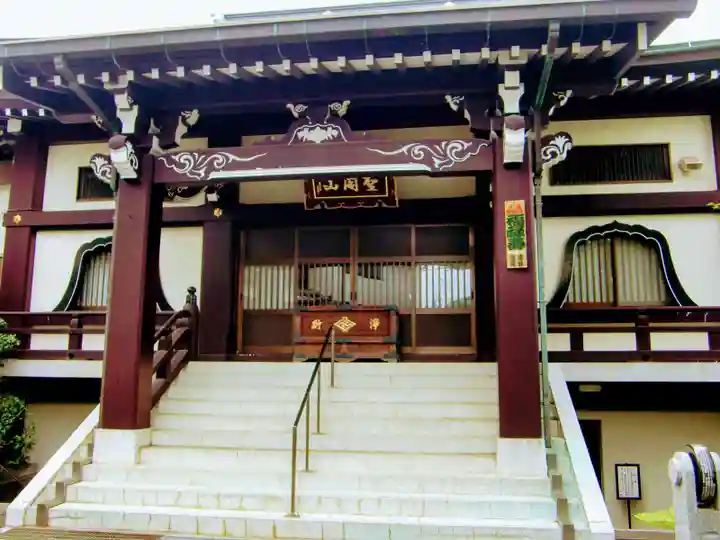 万福寺の本殿・本堂