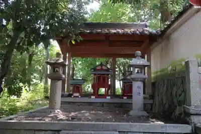 池坐朝霧黄幡比賣神社の末社・摂社