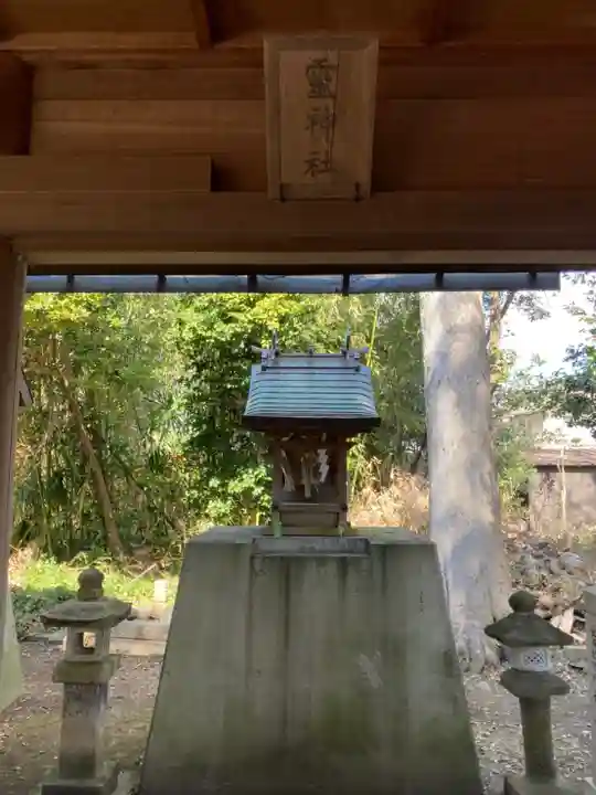 小宅神社の末社・摂社