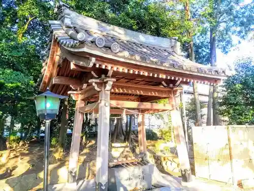 東海市熊野神社の手水舎