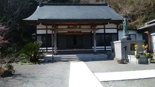 臥雲寺の本殿・本堂