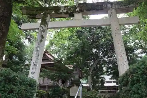 三朝神社の鳥居