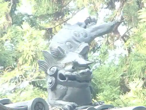 頥気神社の狛犬