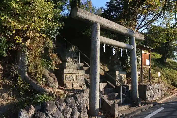 阿久津「田村神社」(郡山市阿久津町)旧社名:伊豆箱根三嶋三社の鳥居