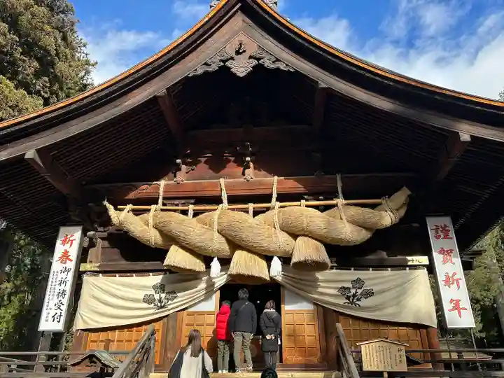諏訪大社下社秋宮(長野県)