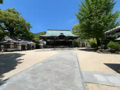 八岩華神社の{uncategorized: "未分類", other: "その他", undefined: "問題あり", building: "その他建物", grave: "お墓", sacred_gate: "鳥居", guardian: "狛犬", statue: "像", buddha: "仏像", history: "歴史", nature: "自然", garden: "庭園", animal: "動物", pagoda: "塔", temizu: "手水舎", mountain_gate: "山門・神門", sanctuary: "本殿・本堂", subordinate: "末社・摂社", art: "芸術", scenery: "景色", jizo: "地蔵", ema: "絵馬", goshuin: "御朱印", omikuji: "おみくじ", items: "授与品その他", amulet: "お守り", goshuincho: "御朱印帳", eats: "食事", festival: "お祭り", votive_dance: "神楽", shichigosan: "七五三参", wedding: "結婚式", experience: "体験その他", initially: "初詣", around: "周辺", anti_infection: "感染症対策"}