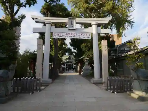 亀有香取神社の鳥居