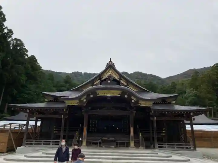 彌彦神社の本殿・本堂