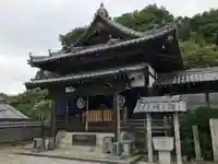 泰山寺の本殿・本堂