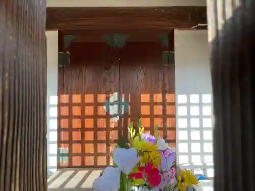 地蔵堂(子安地蔵)の{uncategorized: "未分類", other: "その他", undefined: "問題あり", building: "その他建物", grave: "お墓", sacred_gate: "鳥居", guardian: "狛犬", statue: "像", buddha: "仏像", history: "歴史", nature: "自然", garden: "庭園", animal: "動物", pagoda: "塔", temizu: "手水舎", mountain_gate: "山門・神門", sanctuary: "本殿・本堂", subordinate: "末社・摂社", art: "芸術", scenery: "景色", jizo: "地蔵", ema: "絵馬", goshuin: "御朱印", omikuji: "おみくじ", items: "授与品その他", amulet: "お守り", goshuincho: "御朱印帳", eats: "食事", festival: "お祭り", votive_dance: "神楽", shichigosan: "七五三参", wedding: "結婚式", experience: "体験その他", initially: "初詣", around: "周辺", anti_infection: "感染症対策"}