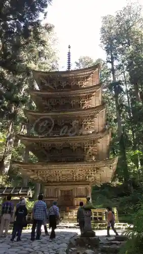 出羽神社(出羽三山神社)～三神合祭殿～の塔