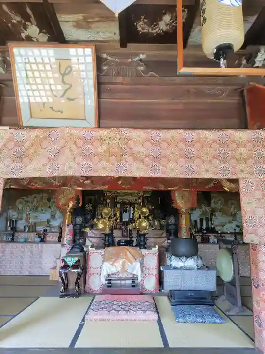 観音寺の本殿・本堂