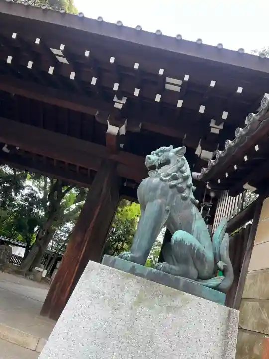 靖國神社の{uncategorized: "未分類", other: "その他", undefined: "問題あり", building: "その他建物", grave: "お墓", sacred_gate: "鳥居", guardian: "狛犬", statue: "像", buddha: "仏像", history: "歴史", nature: "自然", garden: "庭園", animal: "動物", pagoda: "塔", temizu: "手水舎", mountain_gate: "山門・神門", sanctuary: "本殿・本堂", subordinate: "末社・摂社", art: "芸術", scenery: "景色", jizo: "地蔵", ema: "絵馬", goshuin: "御朱印", omikuji: "おみくじ", items: "授与品その他", amulet: "お守り", goshuincho: "御朱印帳", eats: "食事", festival: "お祭り", votive_dance: "神楽", shichigosan: "七五三参", wedding: "結婚式", experience: "体験その他", initially: "初詣", around: "周辺", anti_infection: "感染症対策"}