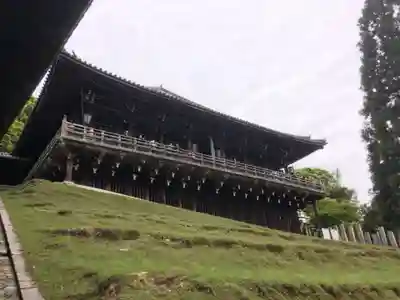 東大寺の本殿・本堂