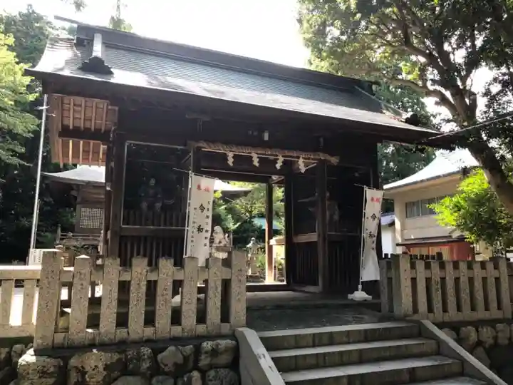 草薙神社の山門・神門