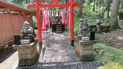 御岩神社のその他建物