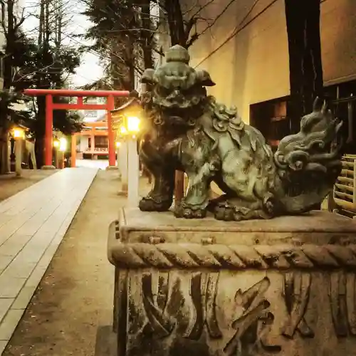 花園神社の狛犬