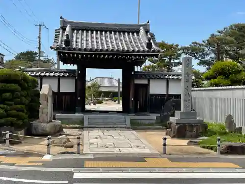 善楽寺の山門・神門