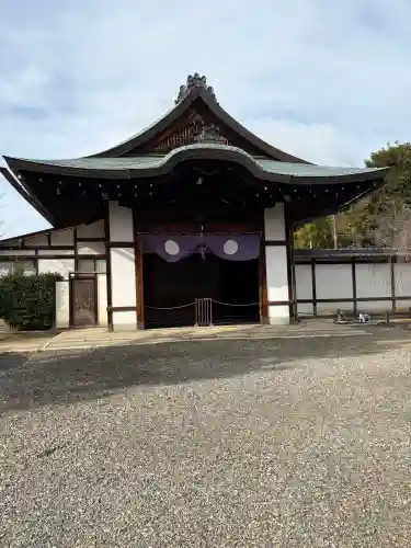 勧修寺の{uncategorized: "未分類", other: "その他", undefined: "問題あり", building: "その他建物", grave: "お墓", sacred_gate: "鳥居", guardian: "狛犬", statue: "像", buddha: "仏像", history: "歴史", nature: "自然", garden: "庭園", animal: "動物", pagoda: "塔", temizu: "手水舎", mountain_gate: "山門・神門", sanctuary: "本殿・本堂", subordinate: "末社・摂社", art: "芸術", scenery: "景色", jizo: "地蔵", ema: "絵馬", goshuin: "御朱印", omikuji: "おみくじ", items: "授与品その他", amulet: "お守り", goshuincho: "御朱印帳", eats: "食事", festival: "お祭り", votive_dance: "神楽", shichigosan: "七五三参", wedding: "結婚式", experience: "体験その他", initially: "初詣", around: "周辺", anti_infection: "感染症対策"}